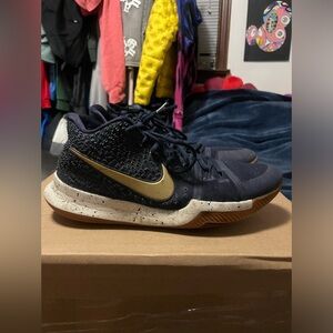 Nike Kyrie 3 Obsidian Size 11